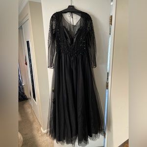 Neiman Marcus BASIX BLACK LABEL Size 14 beaded and tulle dress